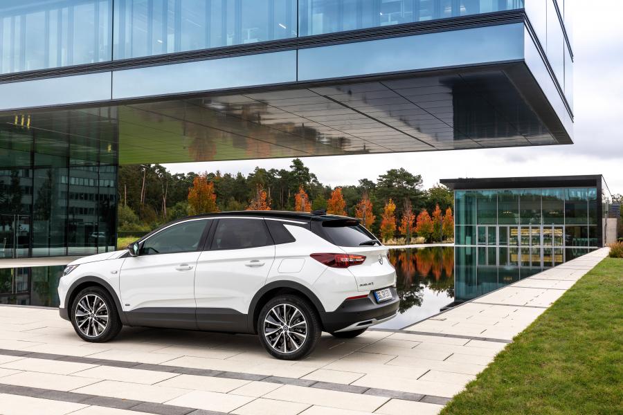  Opel Grandland X Hybrid4 2019 года  (фото 29 из 42)
